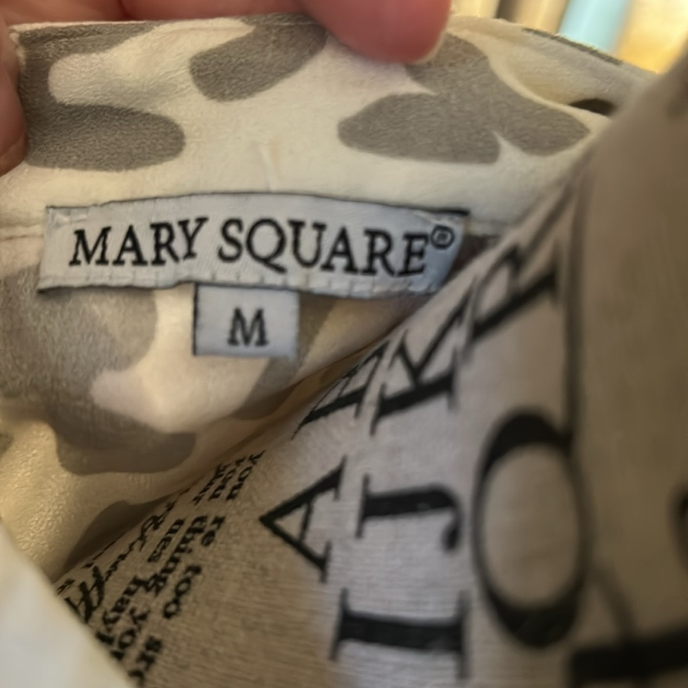 Mary Square Gray Leopard Print top - Picture 2 of 7